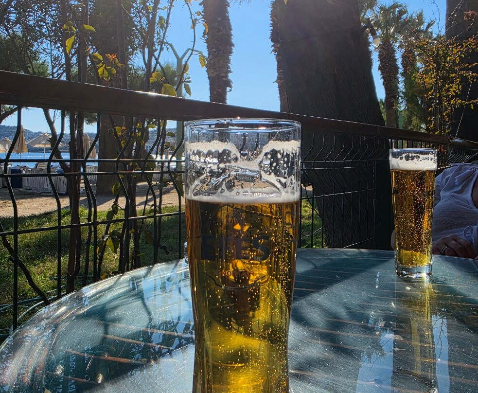 萨米海滩酒店主图