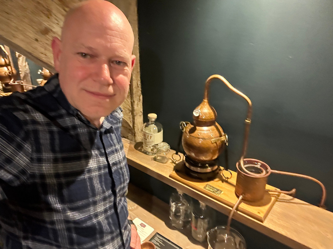 The Henley Distillery Gin Experience-泰晤士河畔亨利必去景点