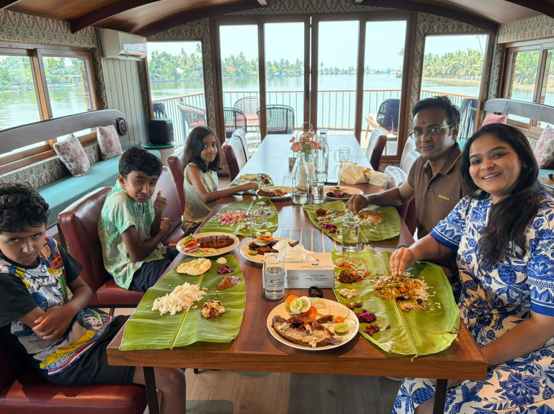 Spice Routes Luxury Cruises-Kainakary必去景点