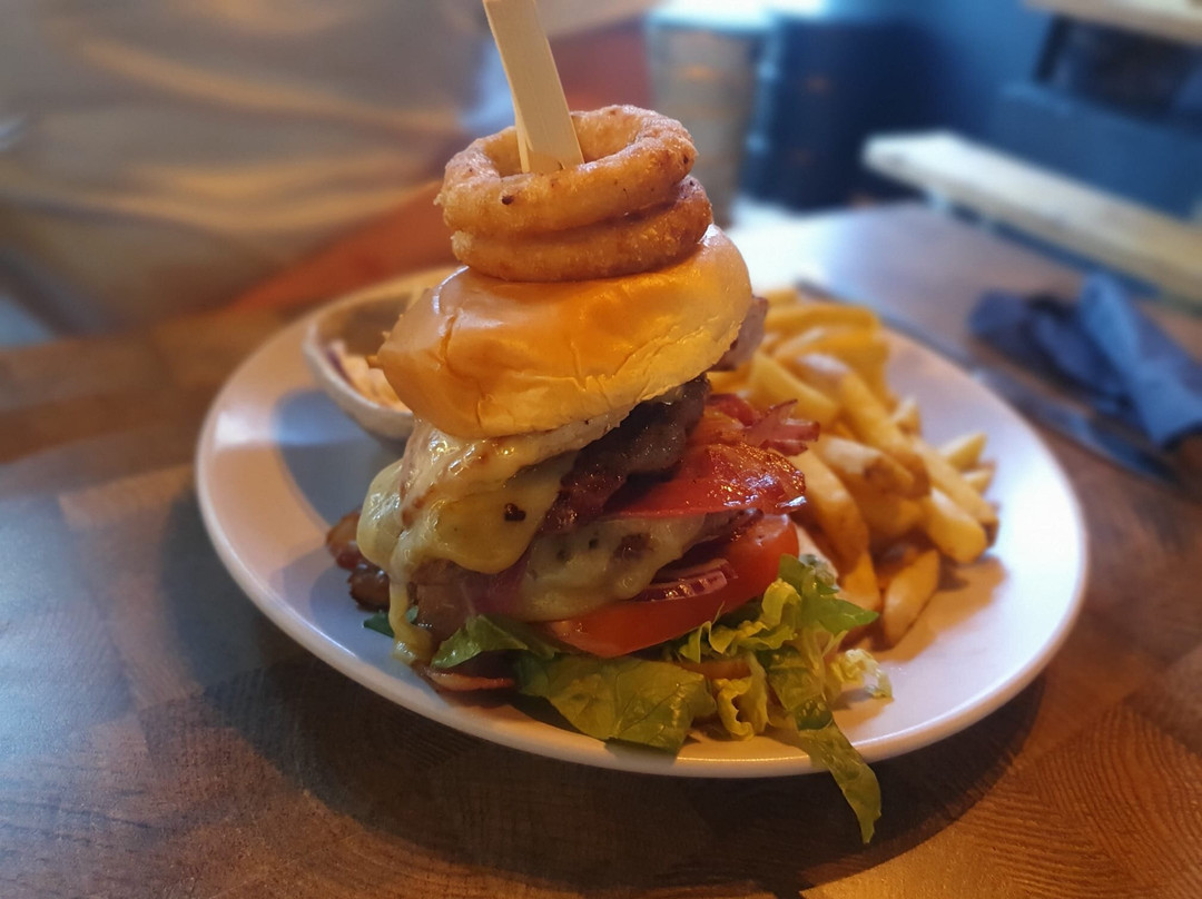 Benny's Bar & Grill