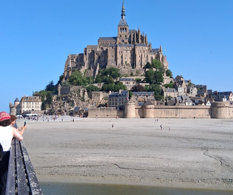 Mont Saint Michel Tourist Information Center-圣米歇尔山必去景点