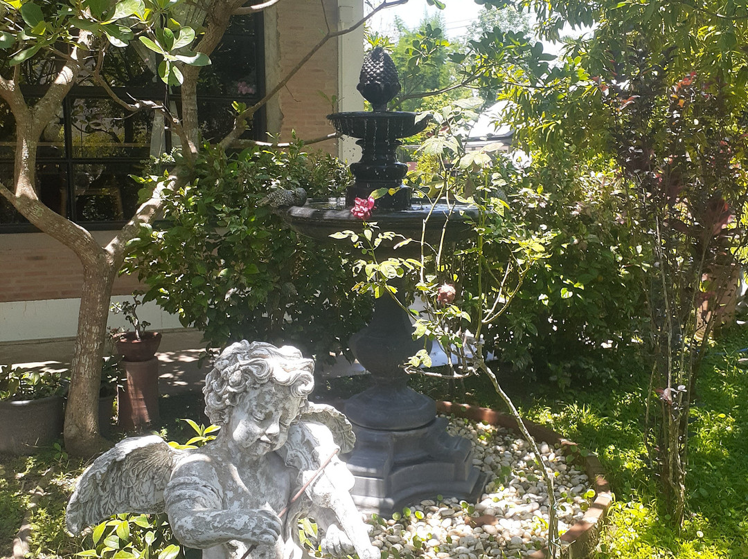 Bunga Cafe And Resort