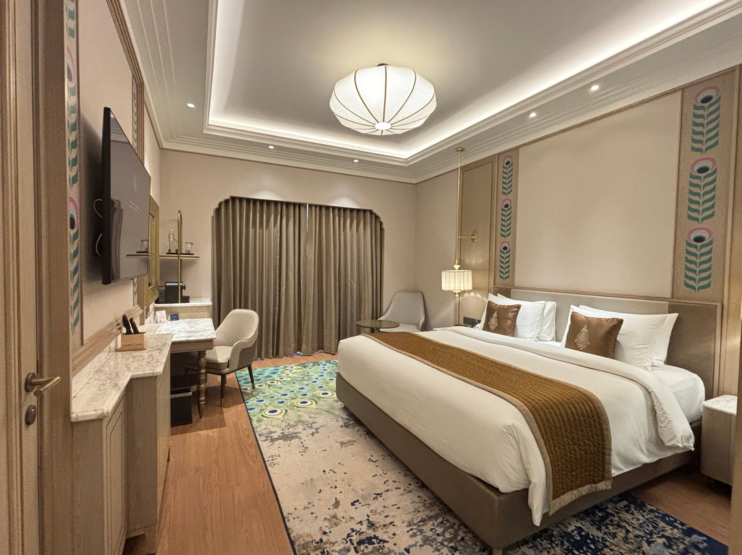 Wyndham Grand Udaipur Fateh Sagar Lake
