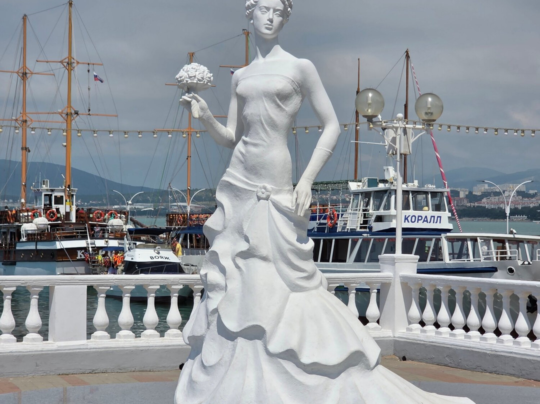 White Bride Sculpture-Gelendzhik必去景点