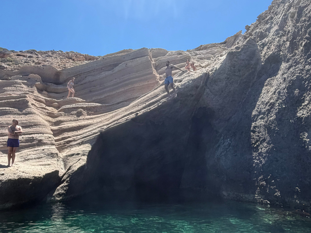 Michael Zeppos - Cruise Boat Day Tours-帕罗斯岛必去景点