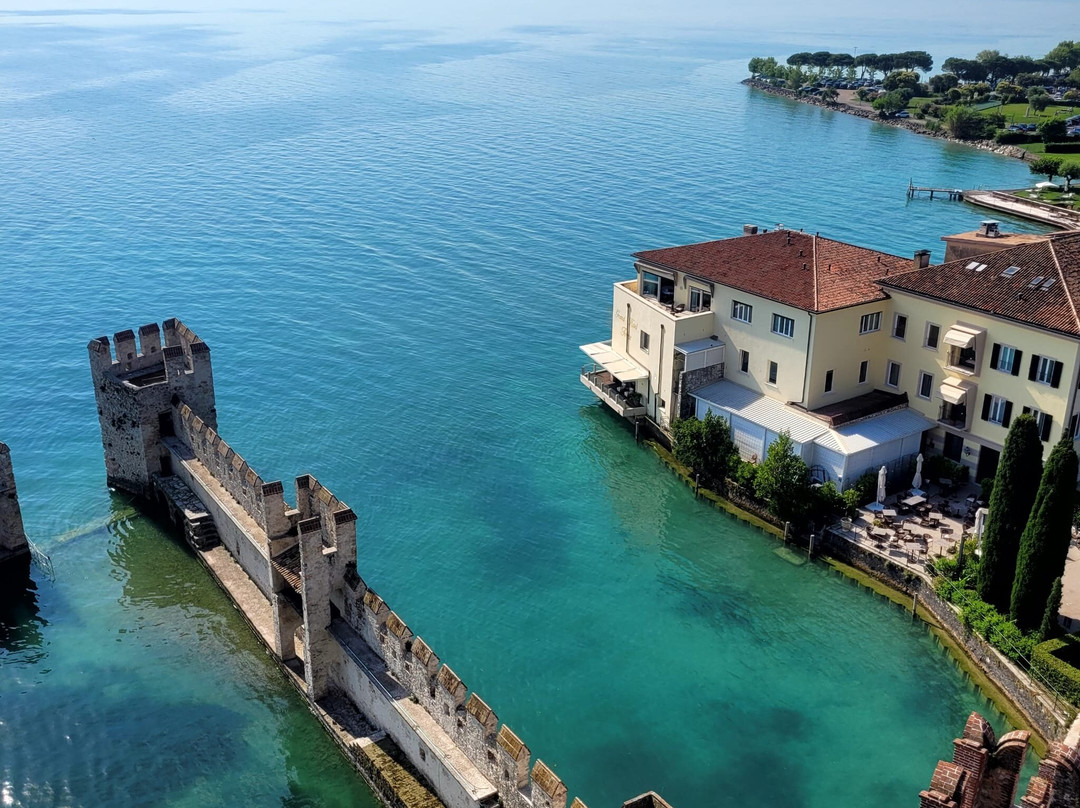 Castello Scaligero-锡尔苗内必去景点