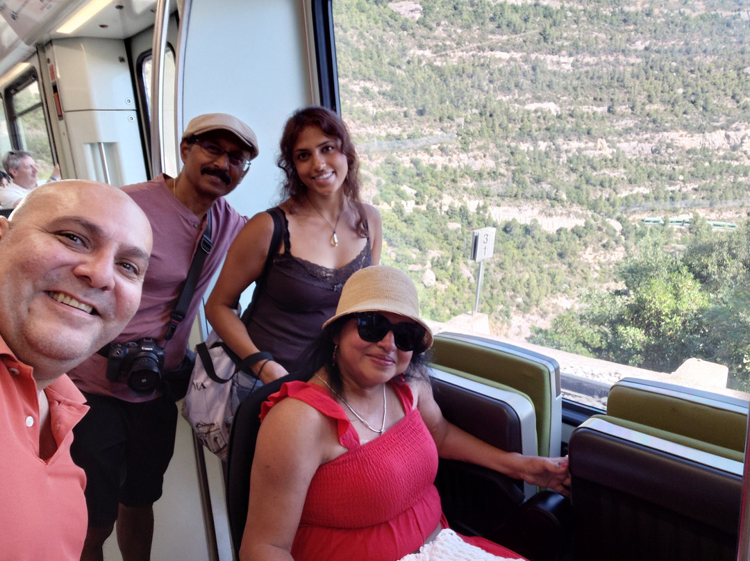 Tren cremallera de Montserrat-Monistrol de Montserrat必去景点