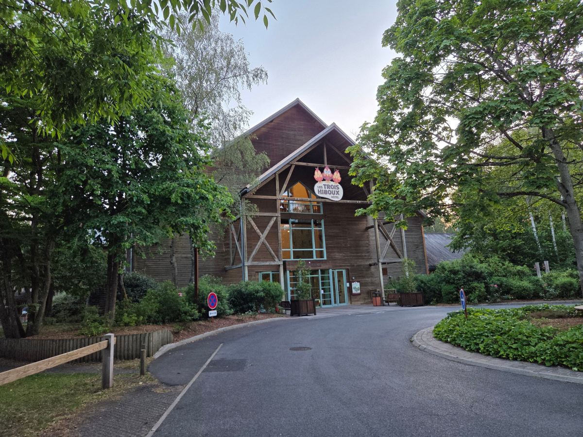 三只猫头鹰酒店-旅行者
