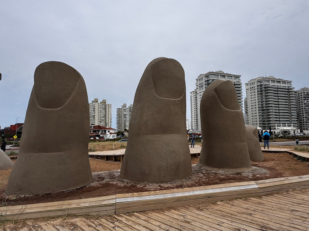 Mano de Punta del Este-埃斯特角城必去景点