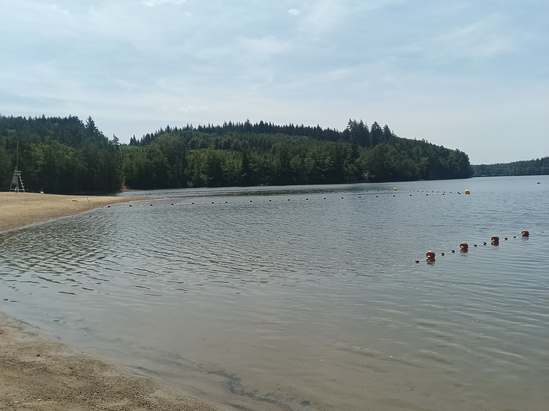 Lac de la Triouzoune-Neuvic必去景点
