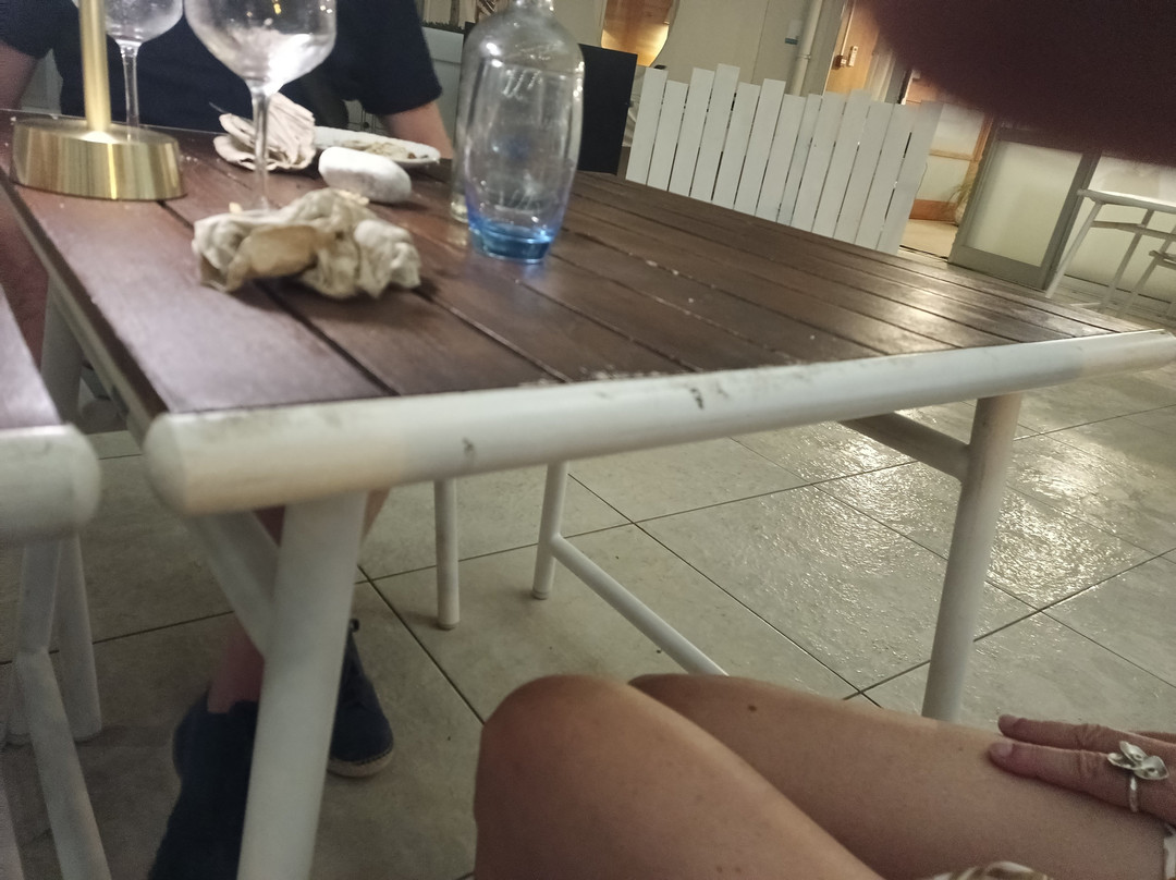 卡拉利尼斯温泉酒店主图