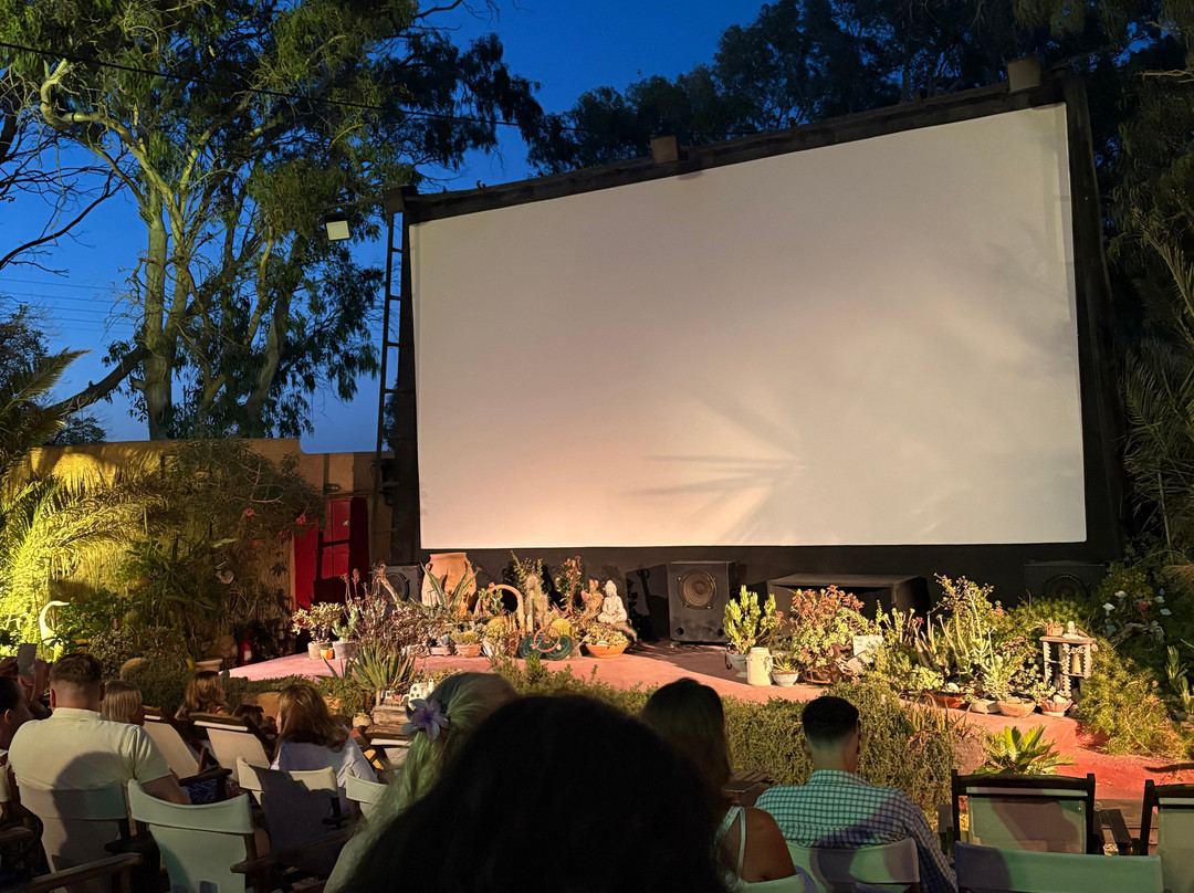 Open Air Cinema Kamari-卡马里必去景点