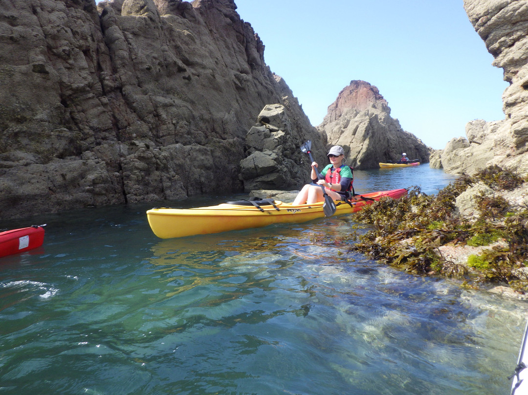 Jersey Kayak Adventures-St. Helier必去景点