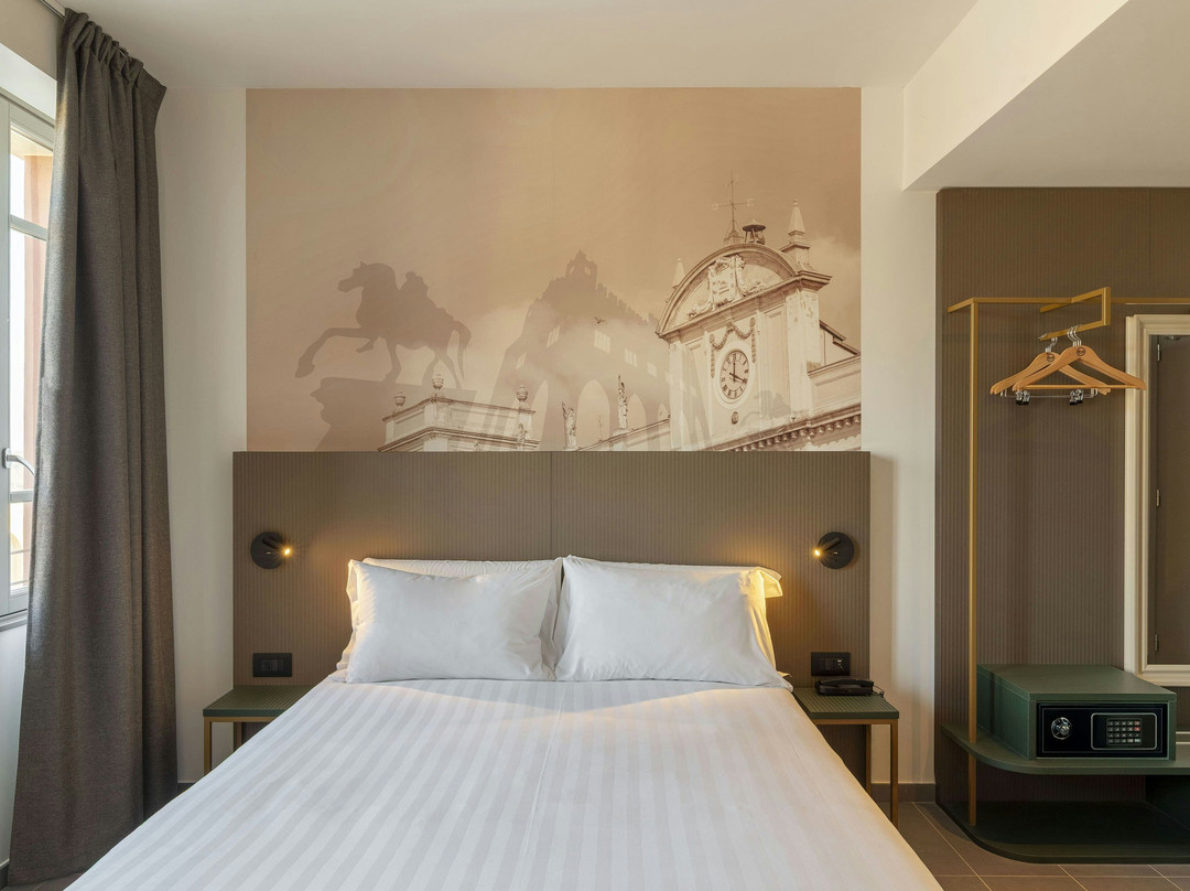 B&B HOTEL Piacenza