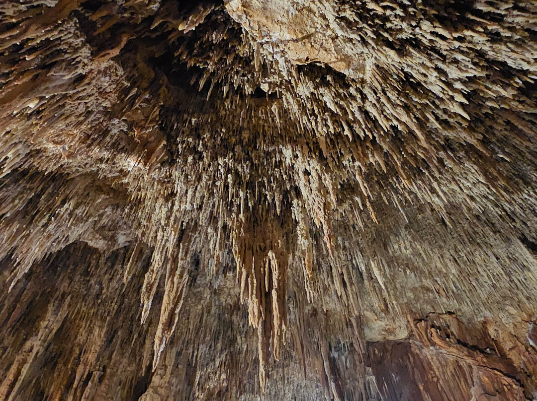 Kastania Cave-Kastania必去景点