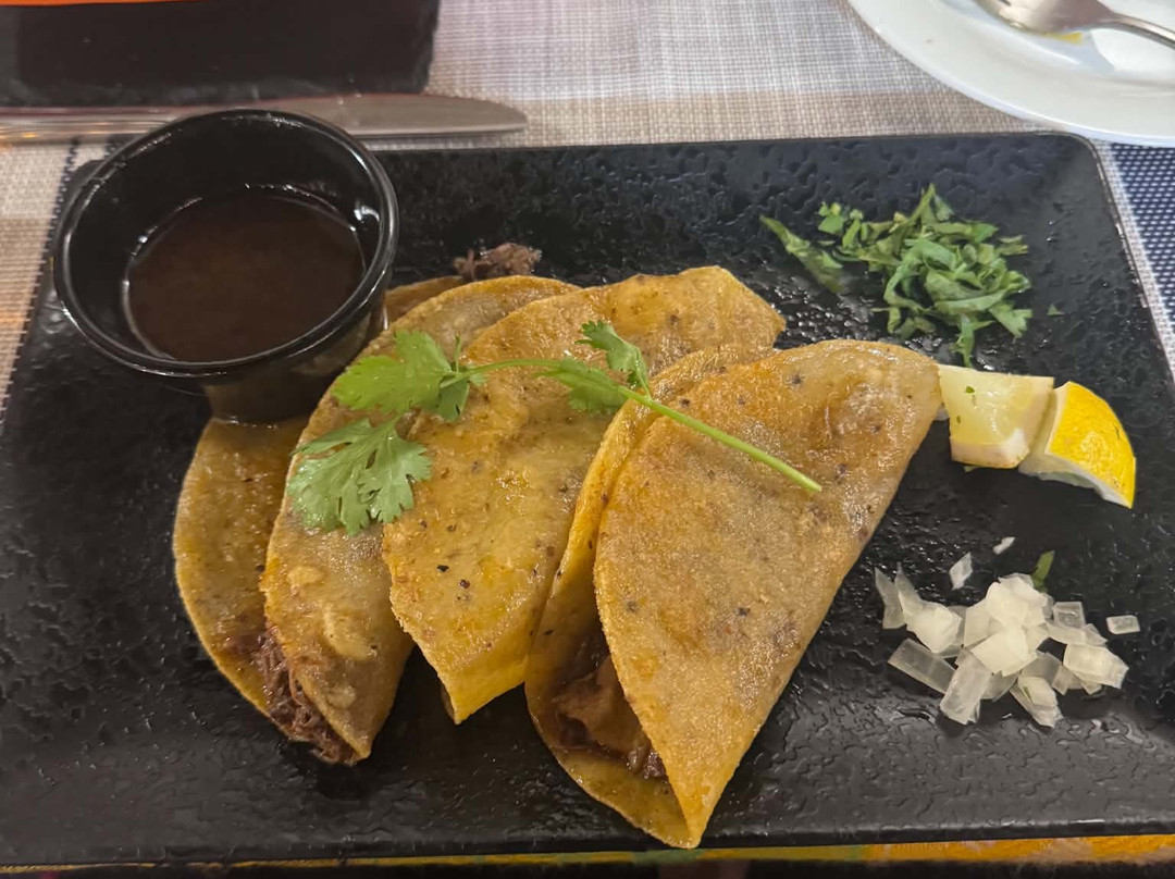 Los Tres Agaves