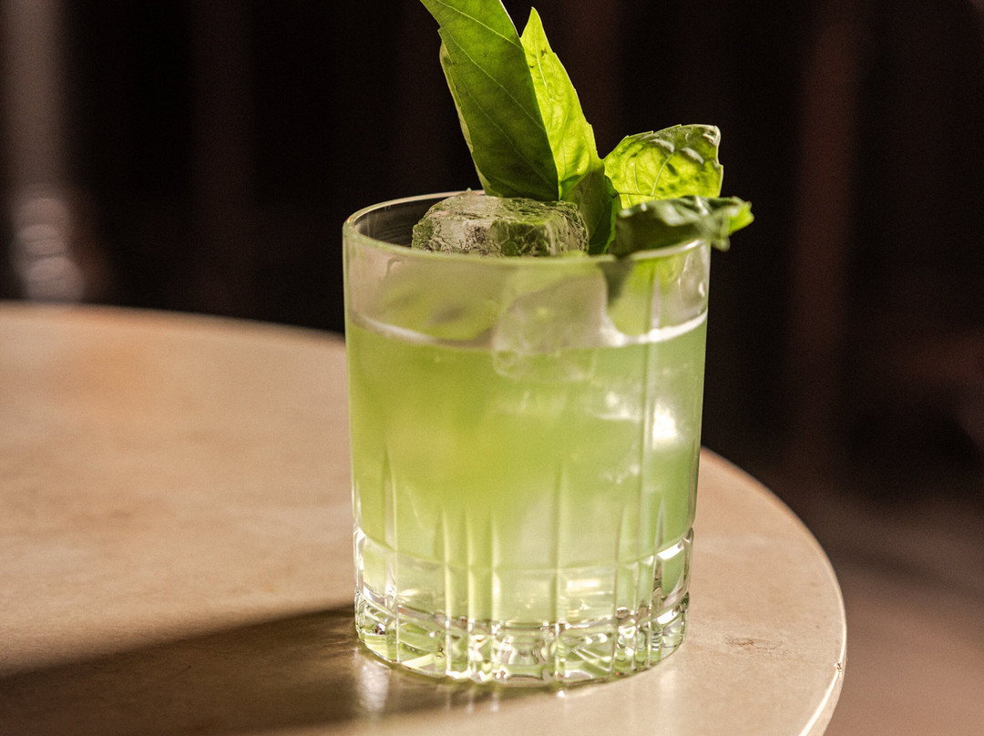 Twent's Cocktail Bar & Cigar Lounge-基尔希贝格必去景点
