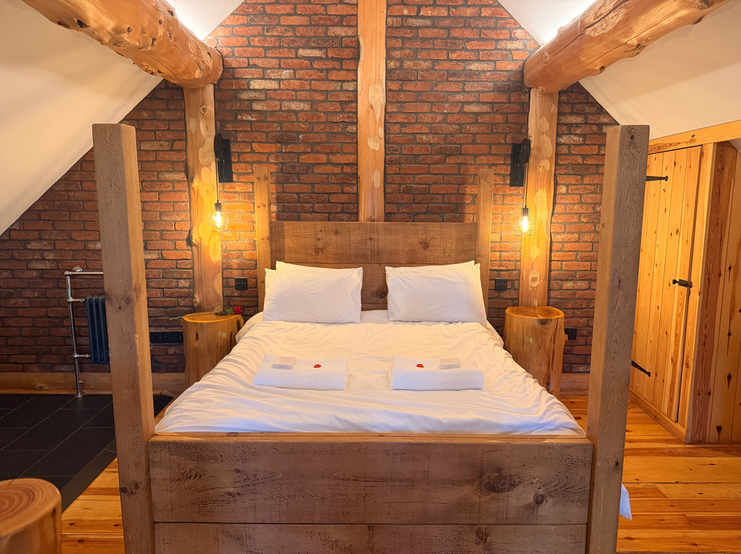 Swinney Wood Log Cabins
