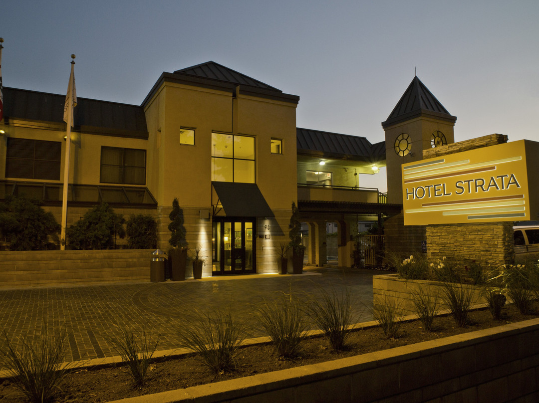 斯特拉塔酒店