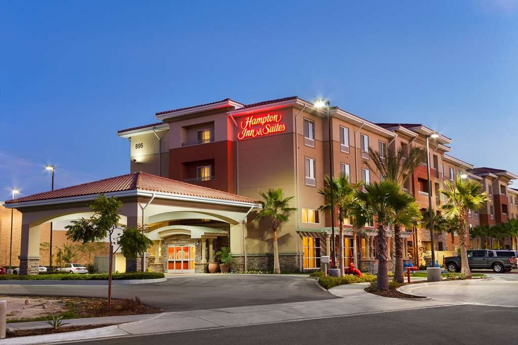 Hampton Inn & Suites San Bernardino主图