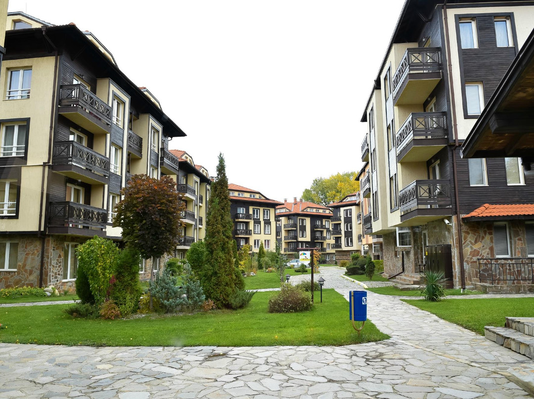 Hotel Bojur & Bojurland Apartment Complex