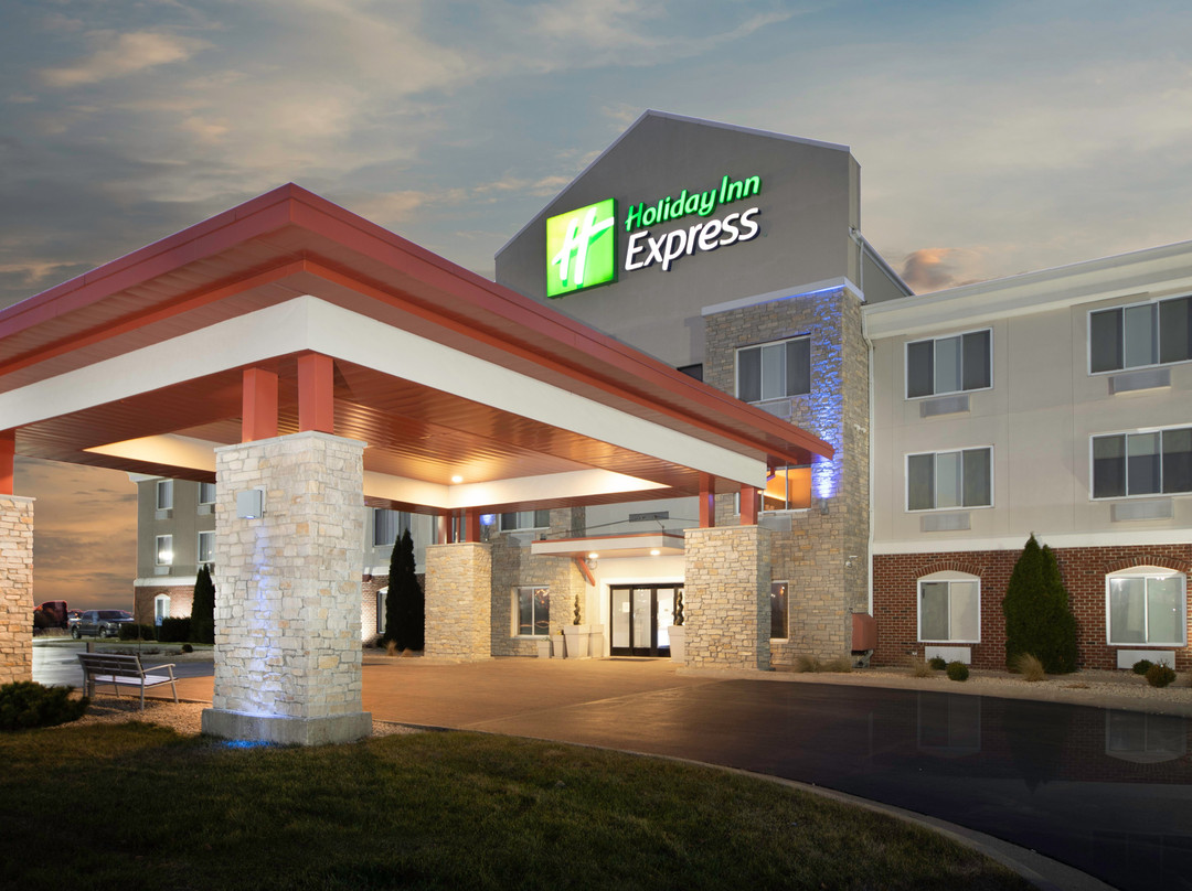 罗谢尔智选假日酒店主图