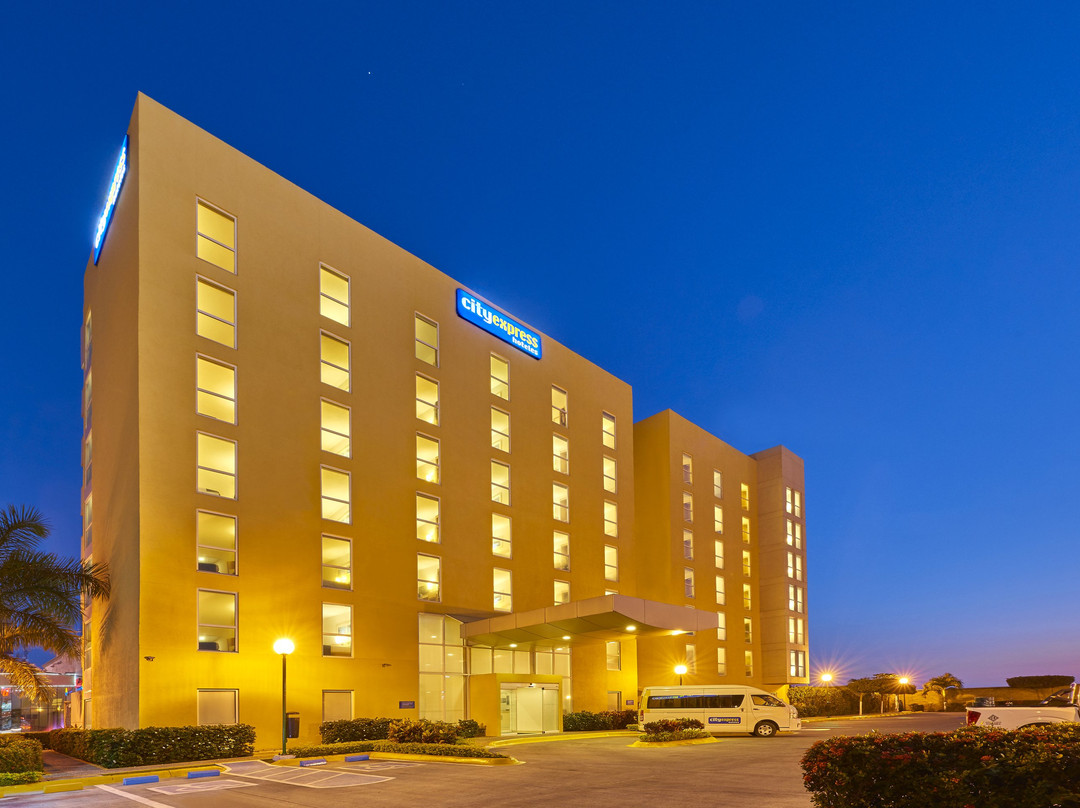 City Express By Marriott Manzanillo主图