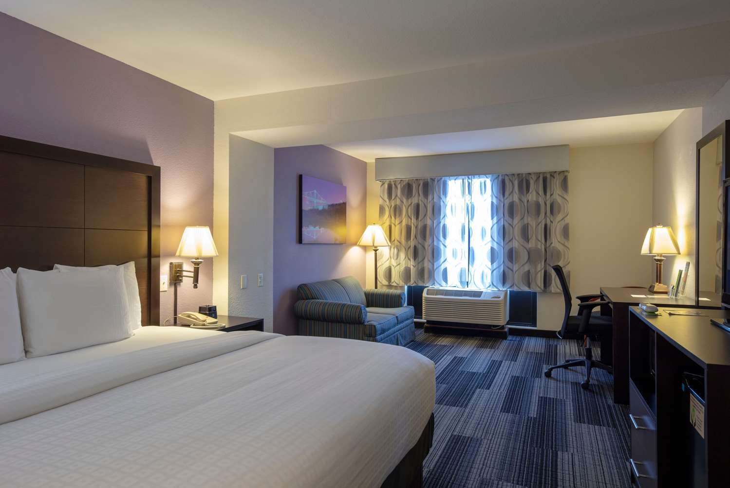 La Quinta Inn & Suites by Wyndham Springfield Airport Plaza-官方