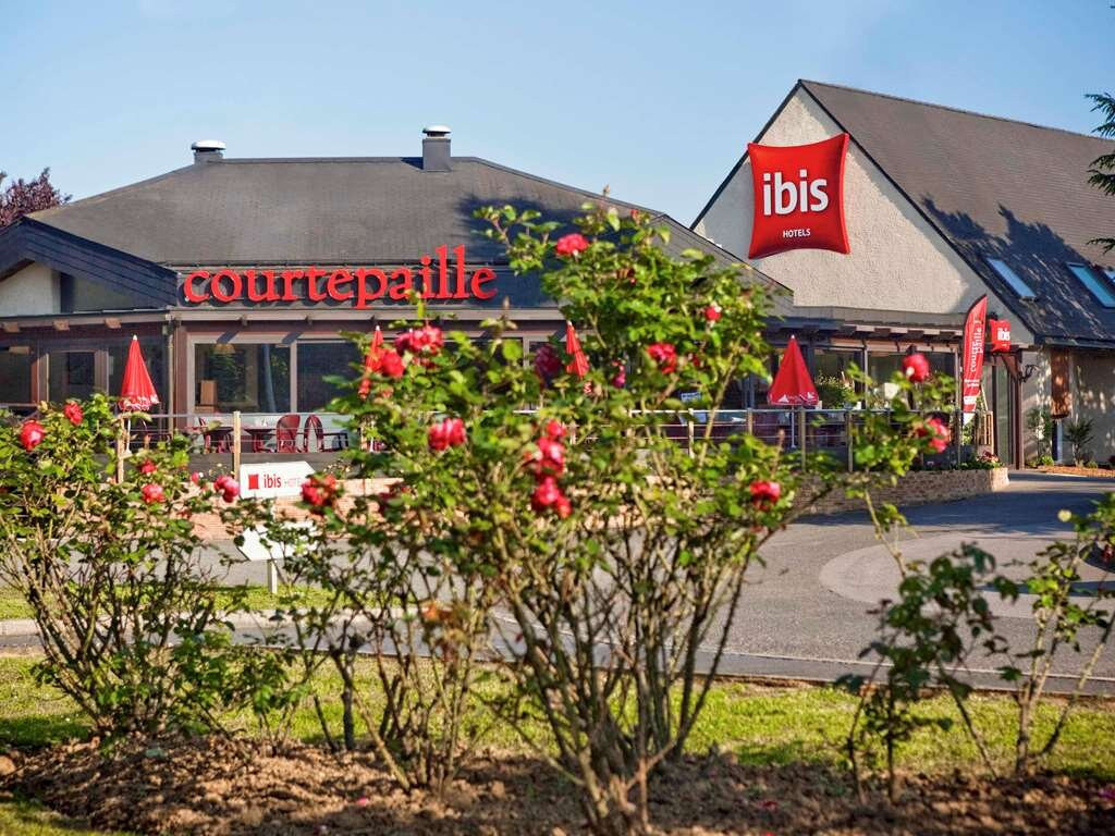 宜必思桑利斯酒店主图