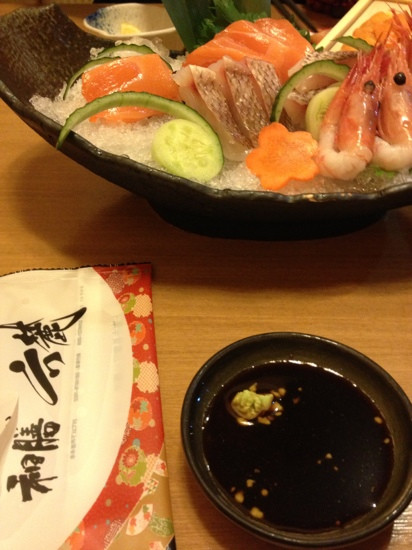 和膳六麓