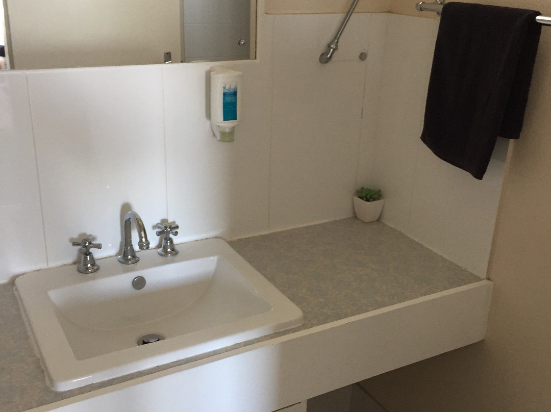 奥帕尔汽车旅店主图