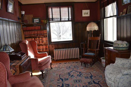 The Jones Mansion主图