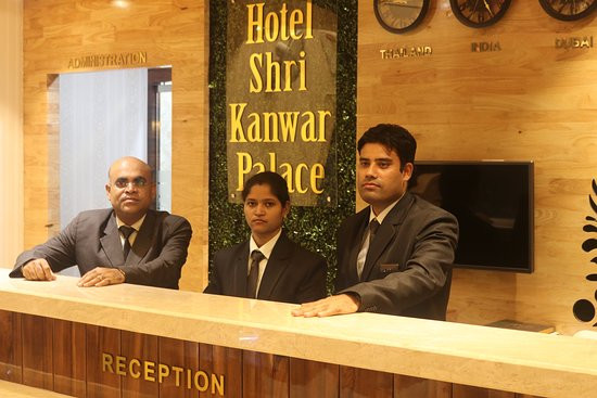 Shri Hotel Kanwar Palace主图