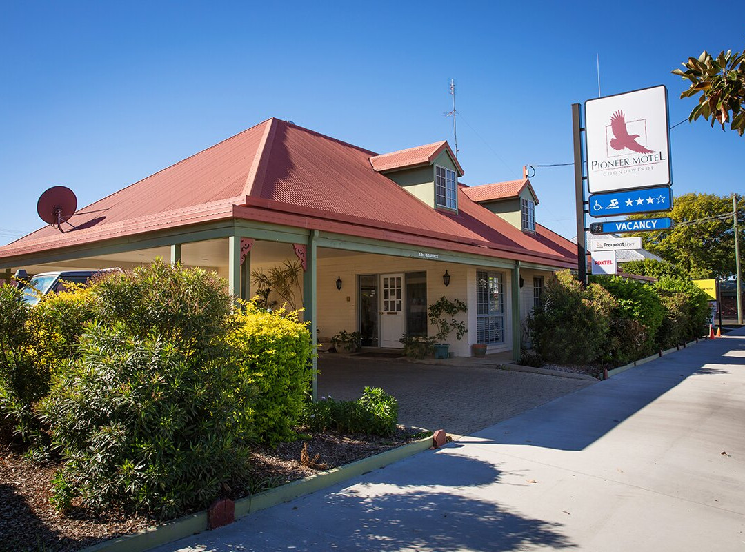 Pioneer Motel