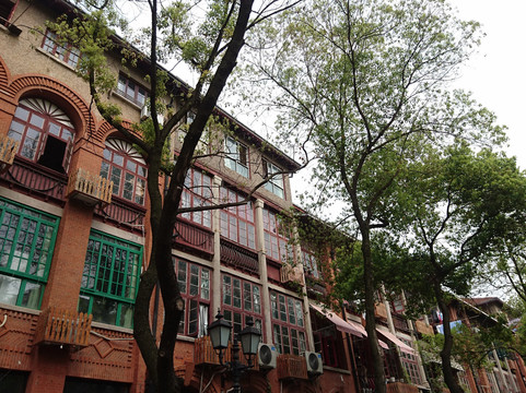 黎黄陂路街头博物馆-武汉市必去景点