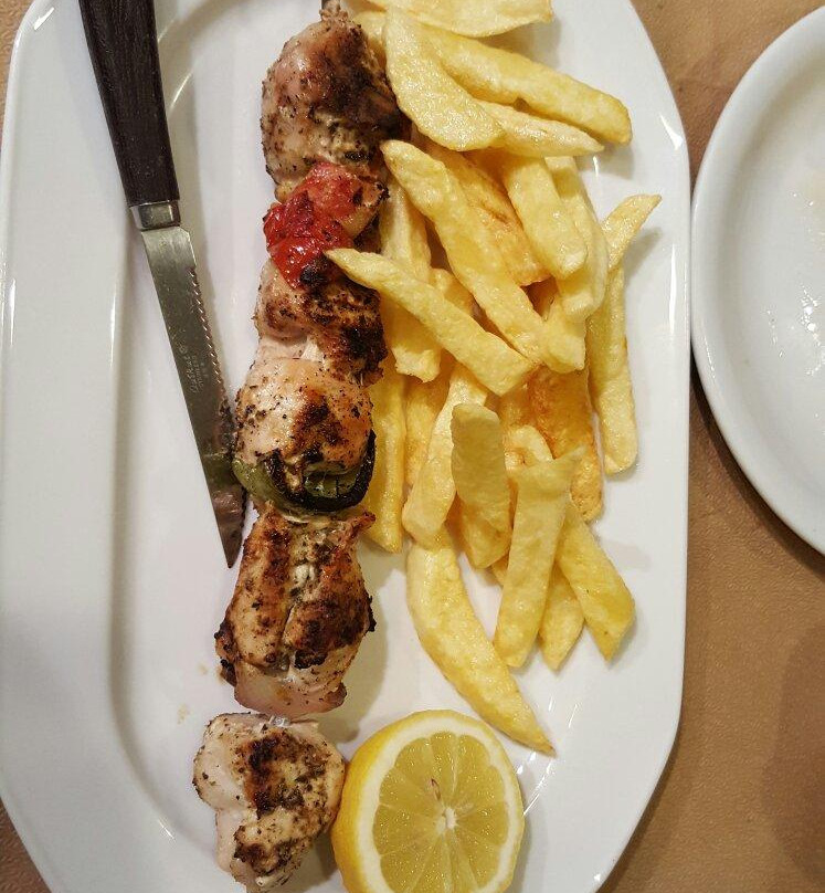 Petaloudes餐馆和美食-Taverna Odysseia