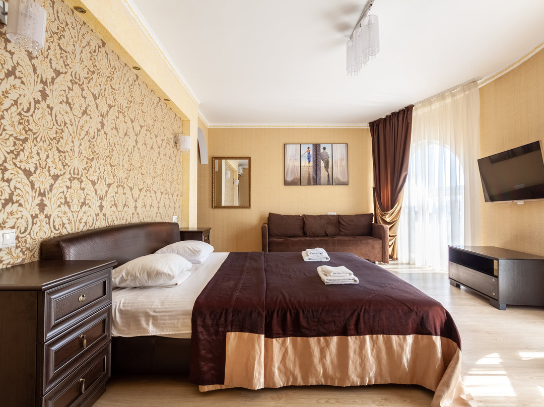 Verkhniy Yurt酒店住宿-Vinograd Hotel