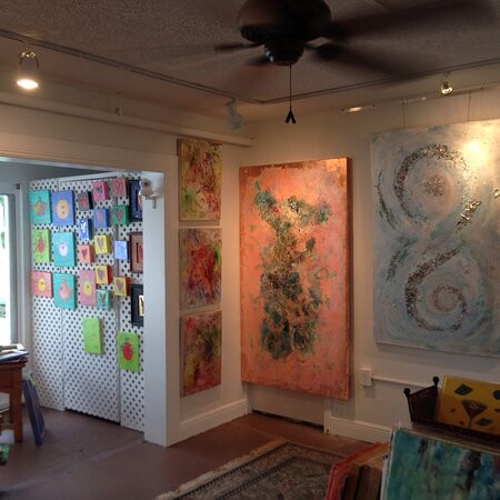 Betty Newman Art景点图片