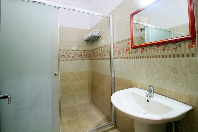 Hotel Adithya Central主图