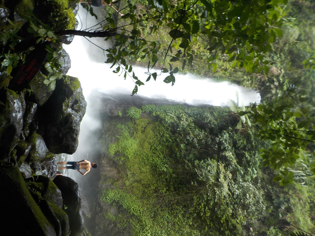Curug Sawer SitugunungK-苏加武眉必去景点
