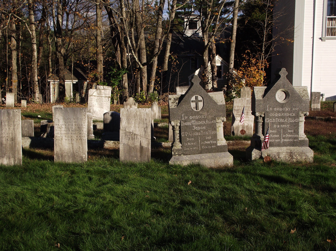 Parish Congregational Church Cemetery景点图片