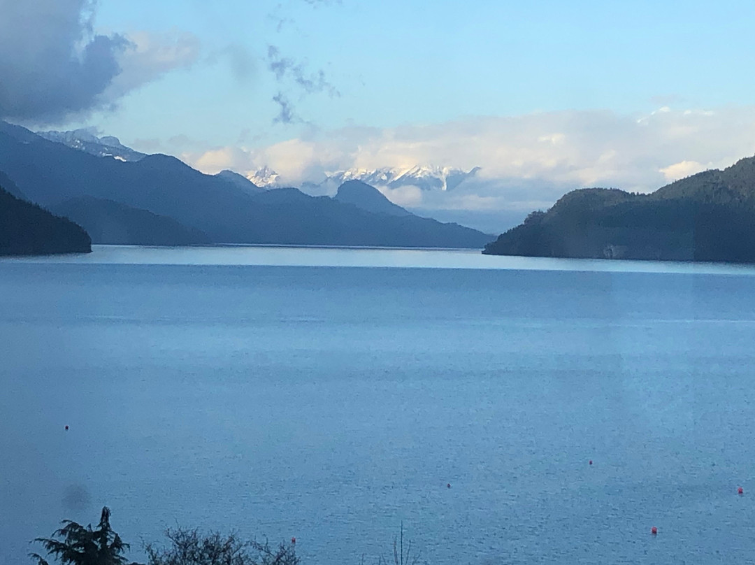 哈里森温泉度假村主图