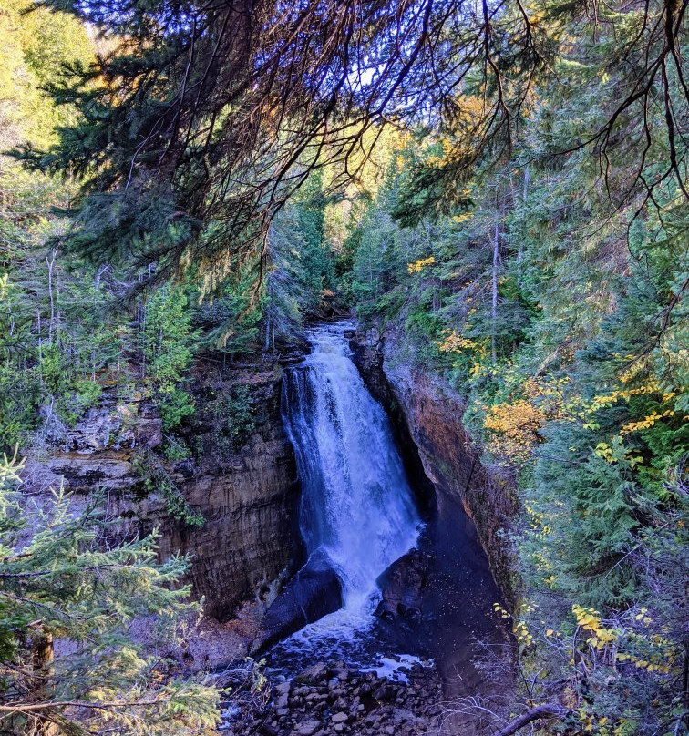Miners Falls-缪尼辛必去景点