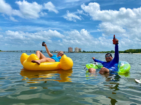 SWFL Party Pontoon-迈尔斯堡海滩必去景点