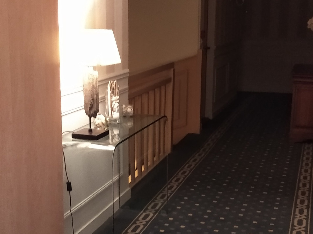 诺曼底酒店主图