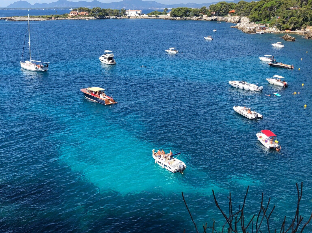 Plage de la Baie des Milliardaires-安提贝必去景点
