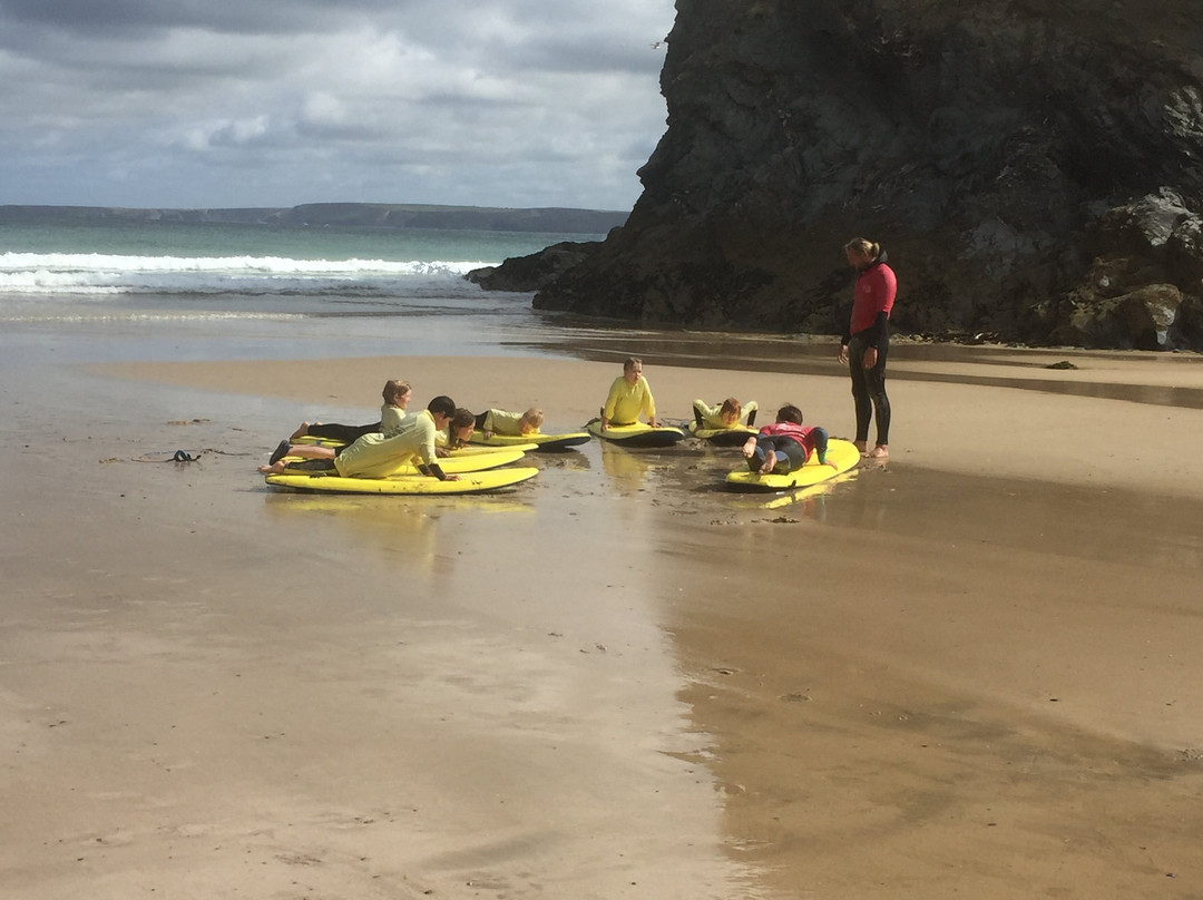 Porthtowan Surf and Yoga school景点图片