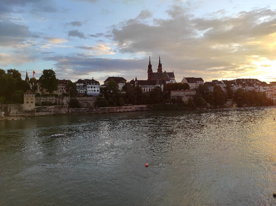 Rheinufer Basel景点图片