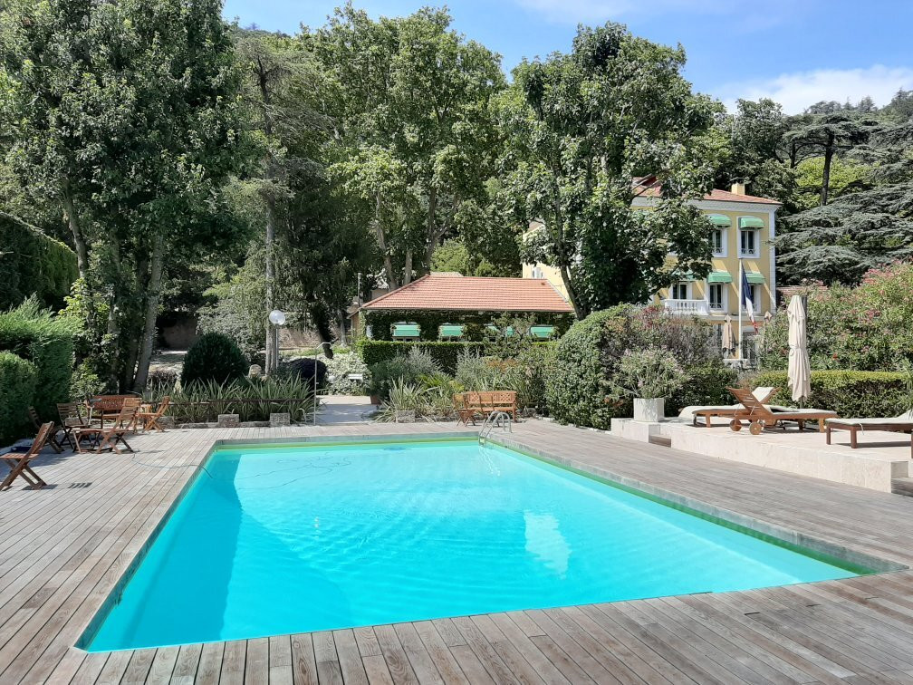 Logis Hôtel le Cèdre de Soyons主图