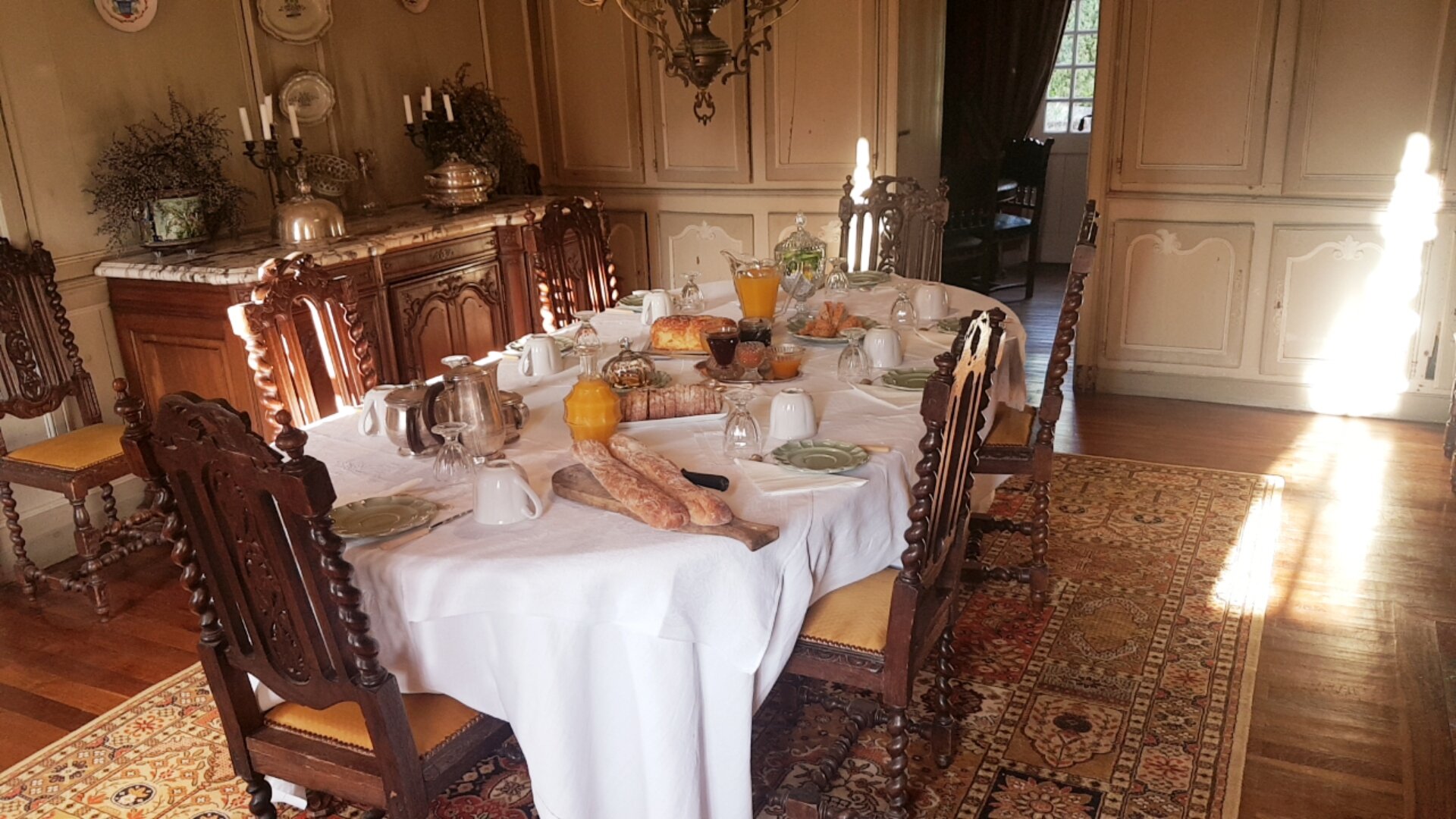 Domaine de Rennebourg-餐饮